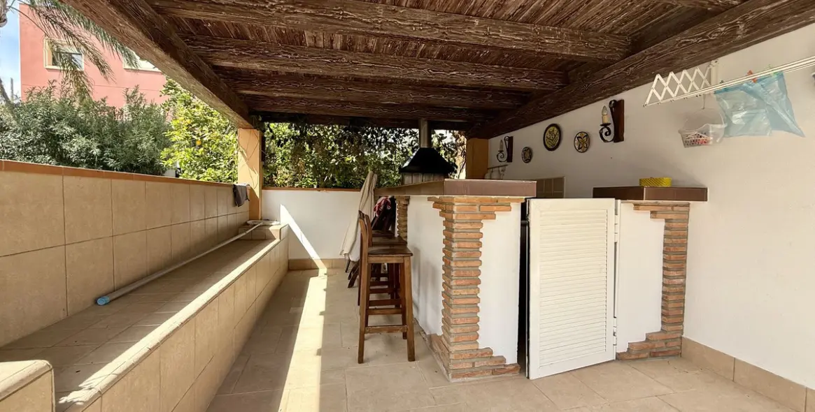 Sale of detached villa in Playamar 88