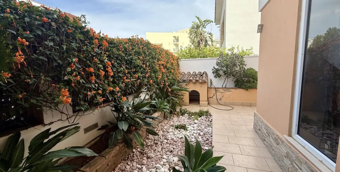 Sale of detached villa in Playamar 95