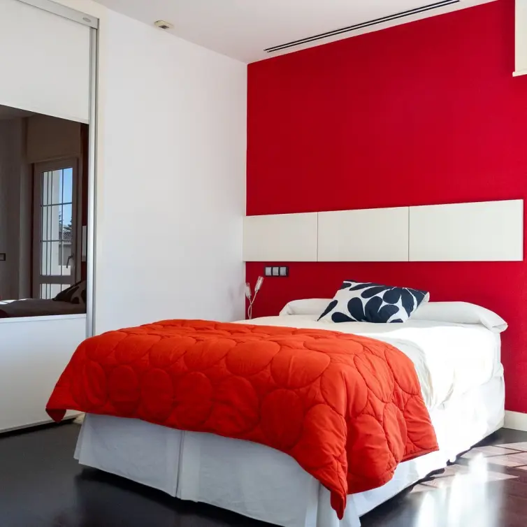 Sale of detached villa in Playamar