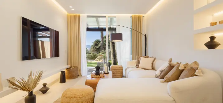 Alquiler a corto plazo de apartamento en planta baja en Nueva Andalucía 0