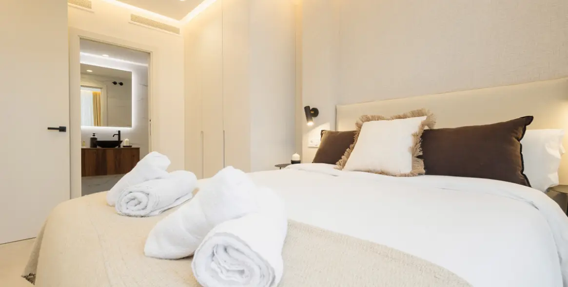 Alquiler a corto plazo de apartamento en planta baja en Nueva Andalucía 13