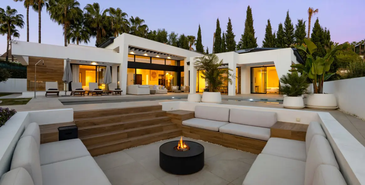 Продажа  отдельно стоящей виллы в Nueva Andalucía 1