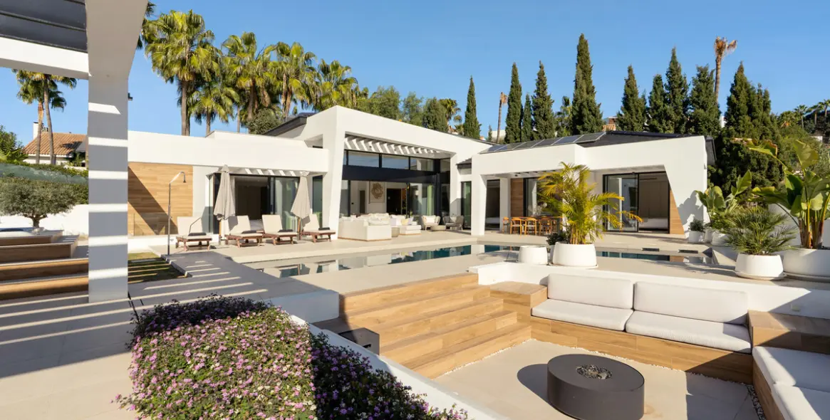 Продажа  отдельно стоящей виллы в Nueva Andalucía 4