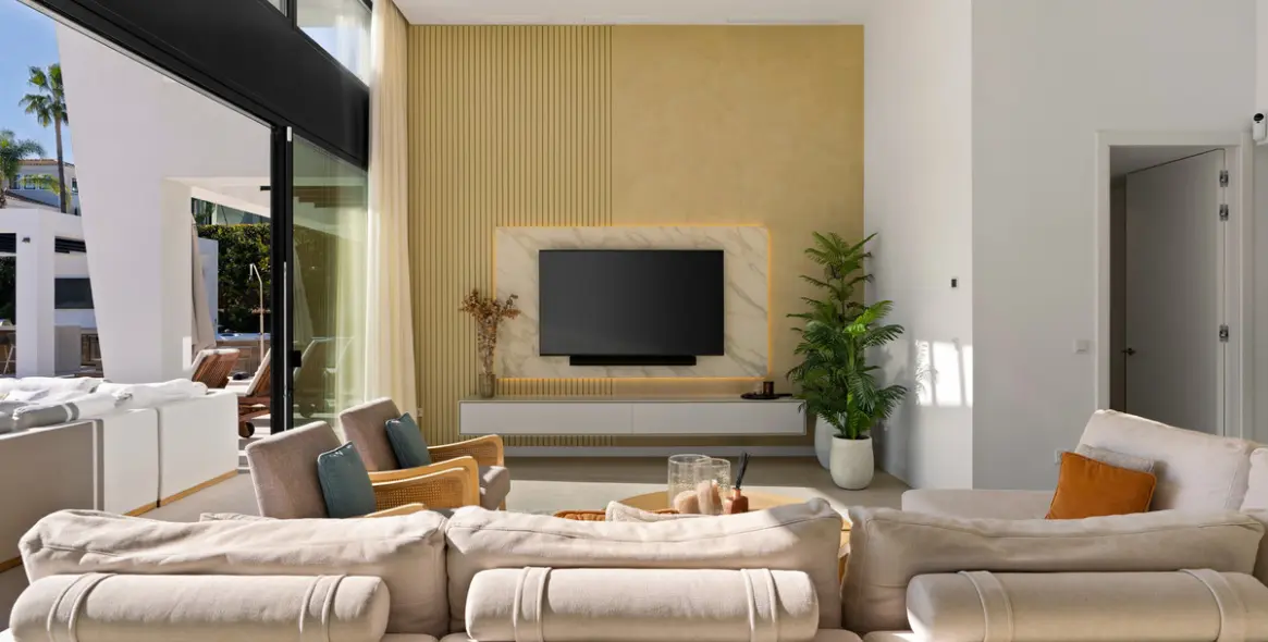 Продажа  отдельно стоящей виллы в Nueva Andalucía 7