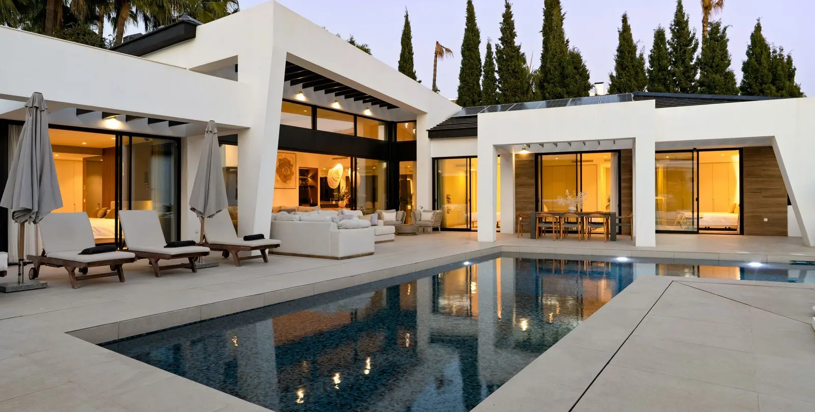 Venta de villa independiente en Nueva Andalucía 3