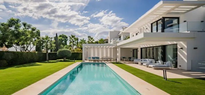 Продажа  отдельно стоящей виллы в Los Flamingos 0