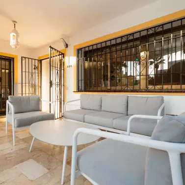 Long-term rent of detached villa in Las Chapas