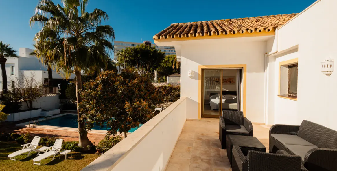 Short-term rent of detached villa in Las Chapas 8