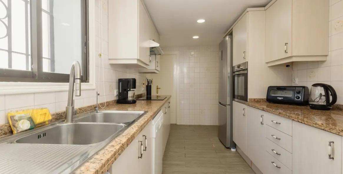 Short-term rent of detached villa in Las Chapas 25