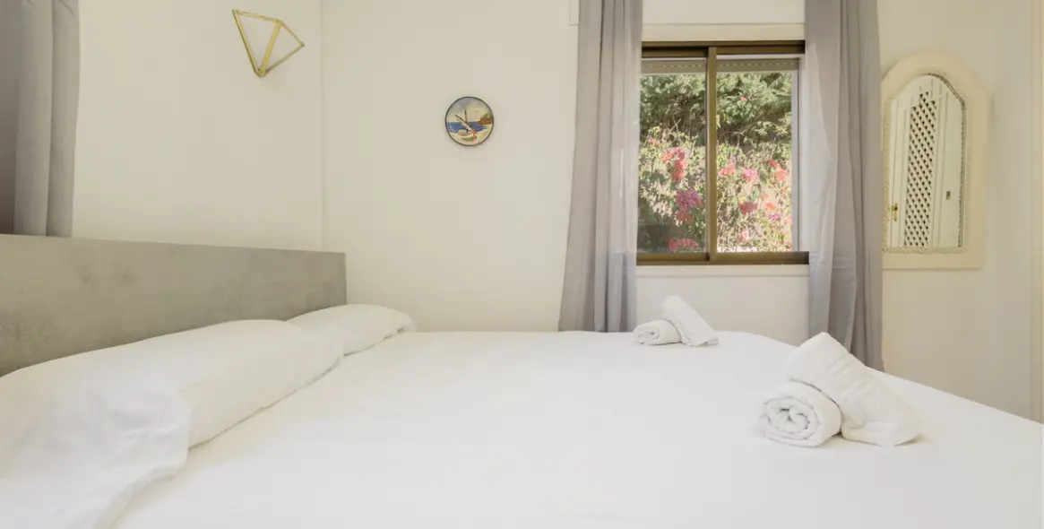 Short-term rent of detached villa in Las Chapas 40