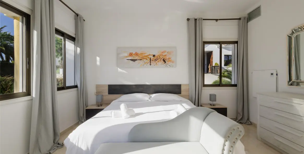 Short-term rent of detached villa in Las Chapas 67