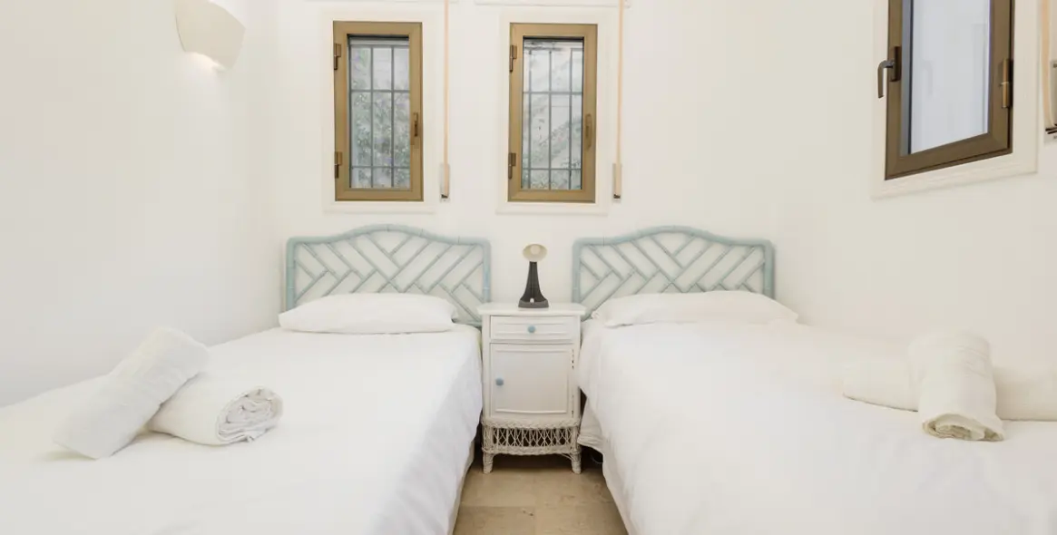 Short-term rent of detached villa in Las Chapas 84