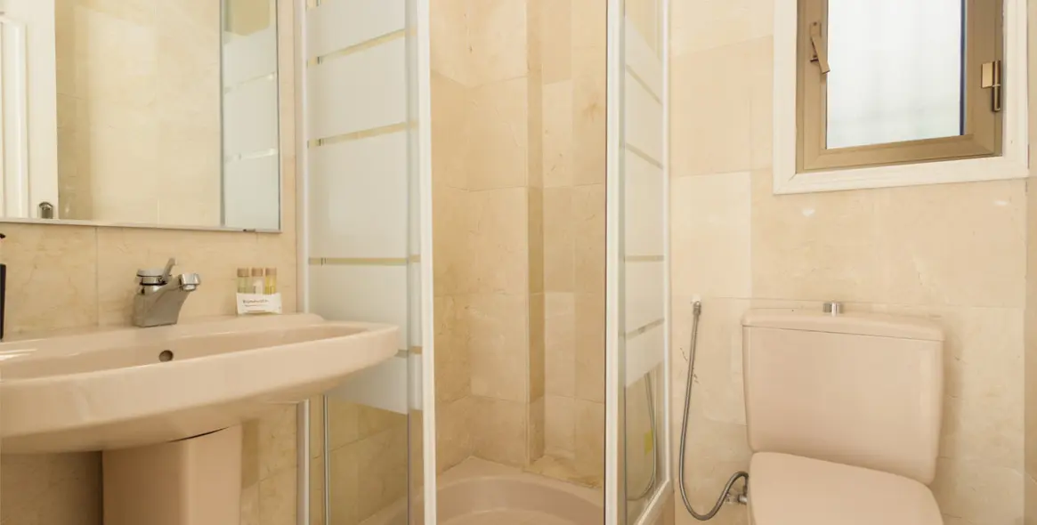 Short-term rent of detached villa in Las Chapas 86