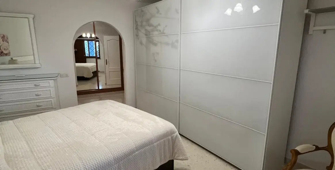 Long-term rent of detached villa in Sierrezuela 4