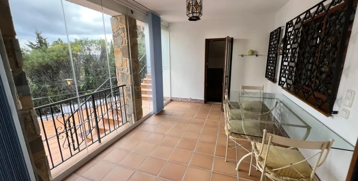 Long-term rent of detached villa in Sierrezuela 17