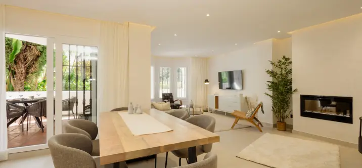 Alquiler a corto plazo de apartamento en planta baja en Nueva Andalucía 1