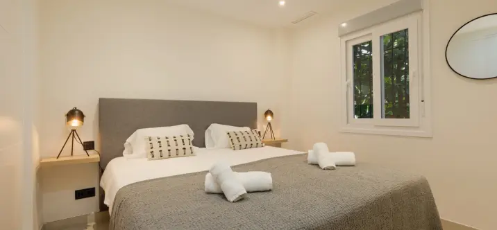 Alquiler a corto plazo de apartamento en planta baja en Nueva Andalucía 4