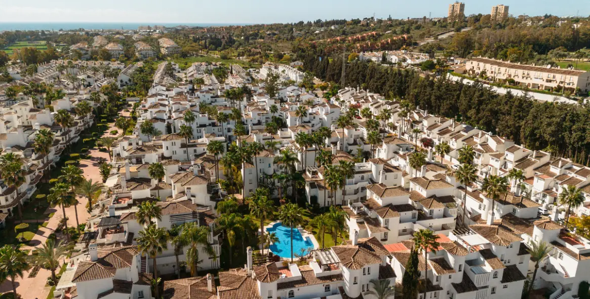 Alquiler a corto plazo de apartamento en planta baja en Nueva Andalucía 11