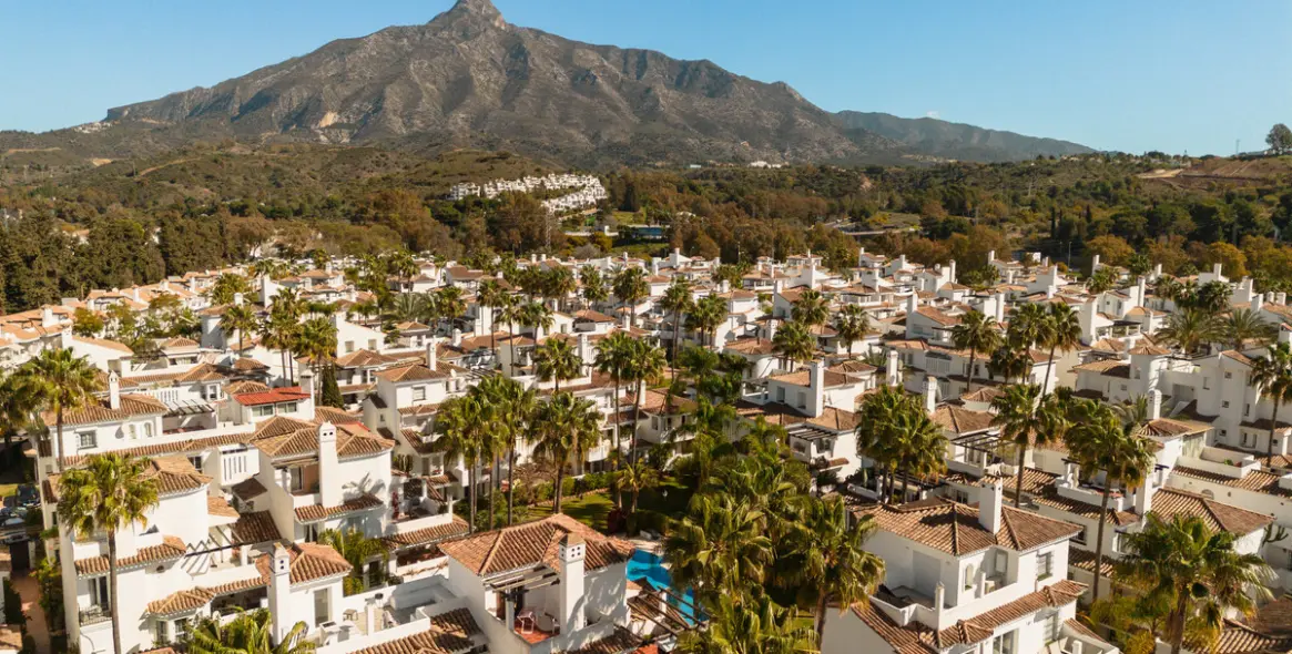 Alquiler a corto plazo de apartamento en planta baja en Nueva Andalucía 12