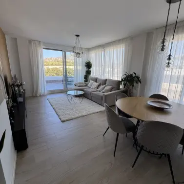 Long-term rent of penthouse in Nueva Andalucía