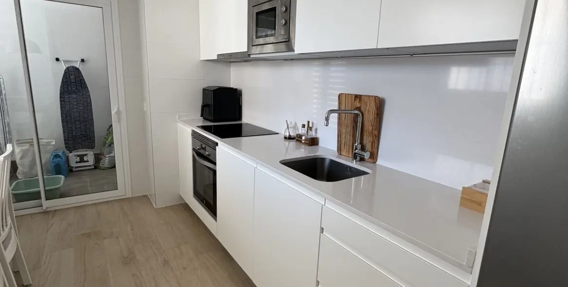 Long-term rent of penthouse in Nueva Andalucía 9