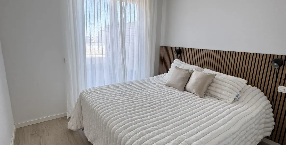 Long-term rent of penthouse in Nueva Andalucía 12