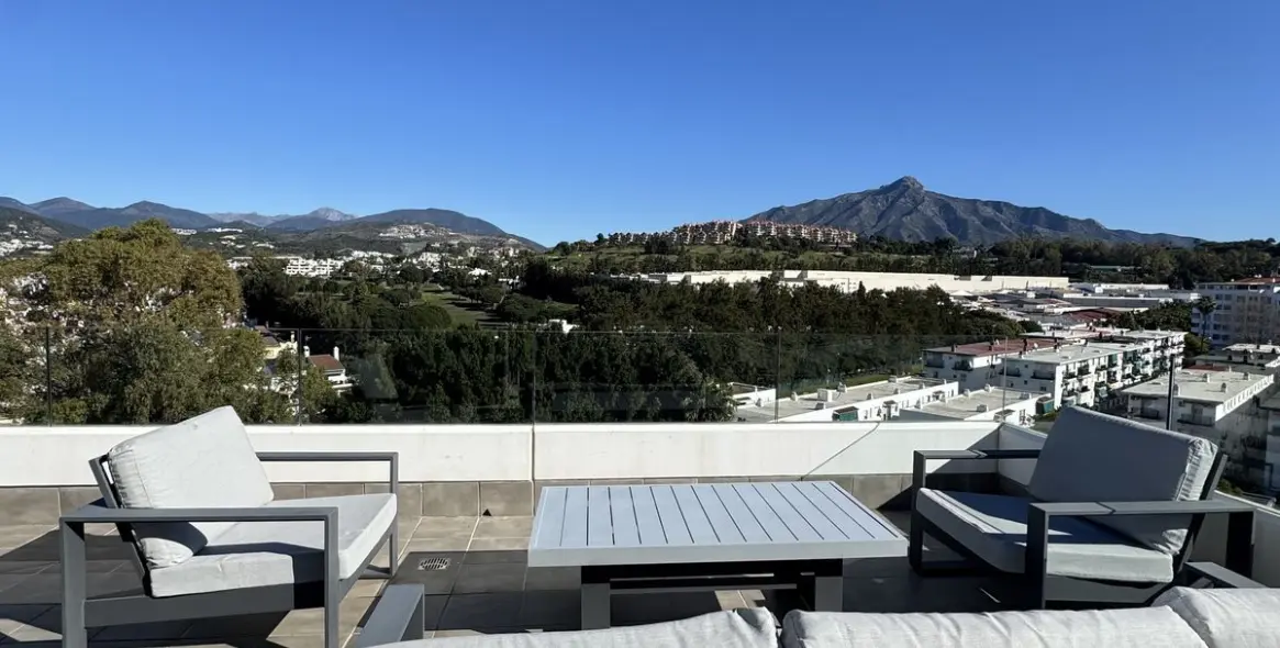 Долгосрочная аренда пентхауса в Nueva Andalucía 3