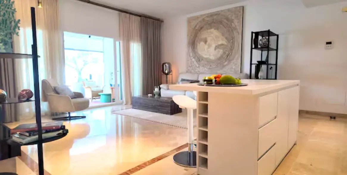 Alquiler a largo plazo de apartamento en planta baja en El Paraiso 2