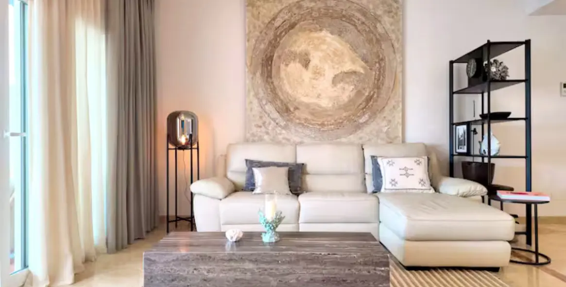 Alquiler a largo plazo de apartamento en planta baja en El Paraiso 3