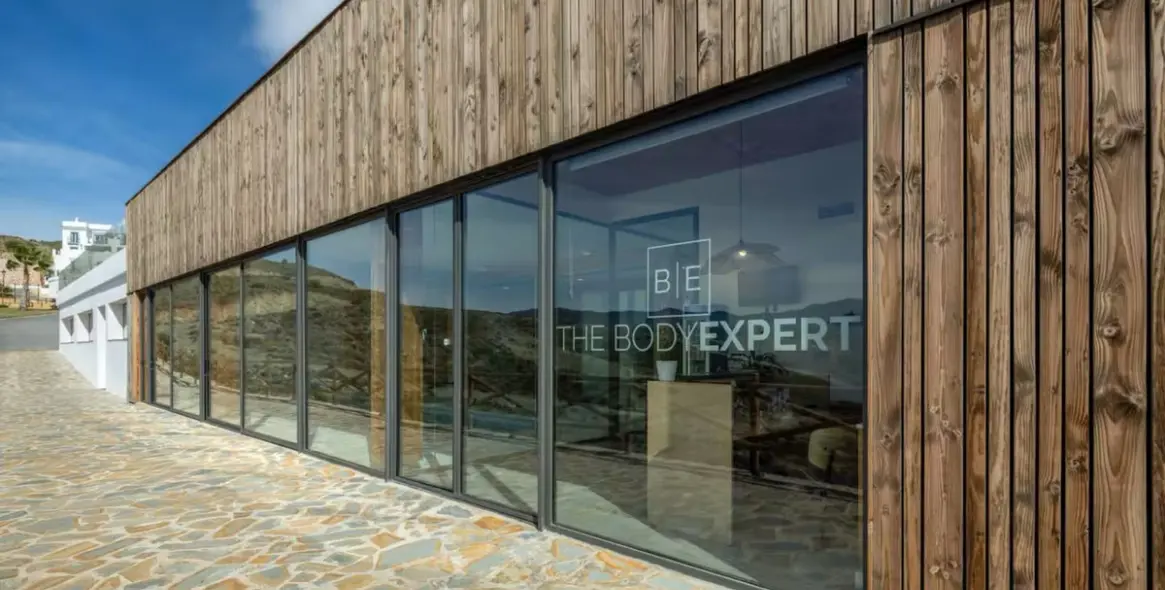 Alquiler a largo plazo de apartamento en planta baja en El Paraiso 15