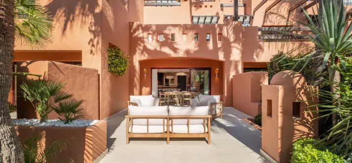 Alquiler a largo plazo de casa pareada en The Golden Mile 0