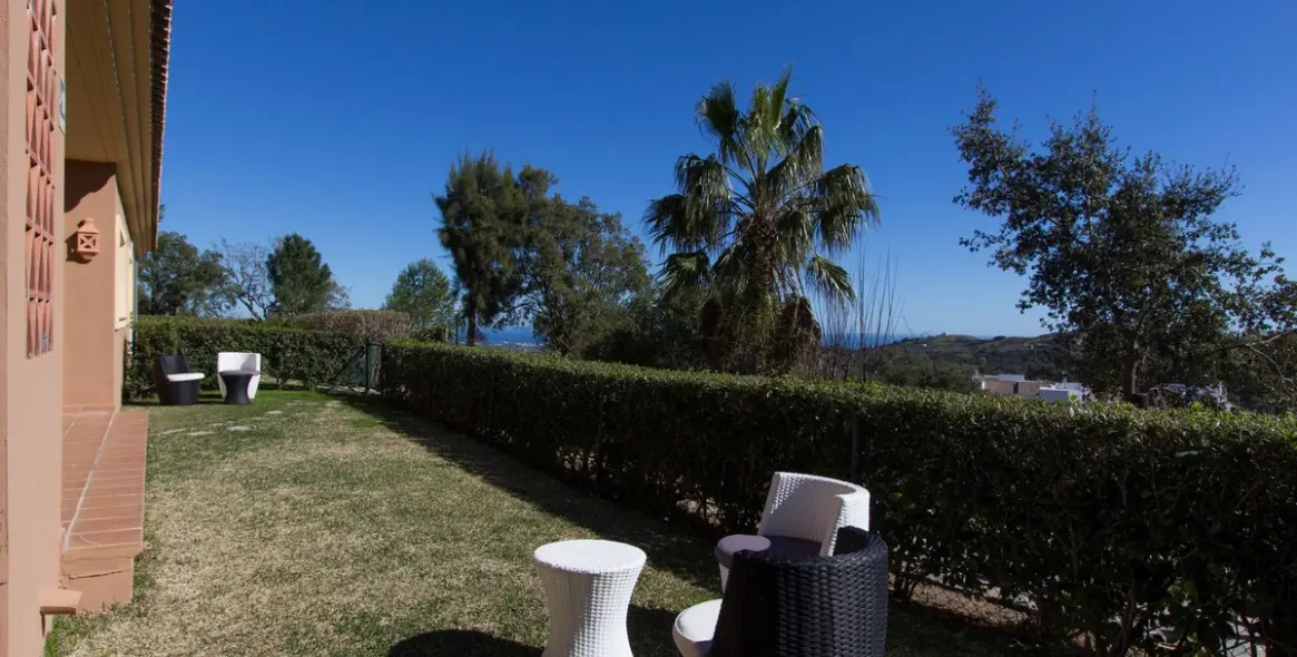 Sale of ground floor apartment in La Mairena 3