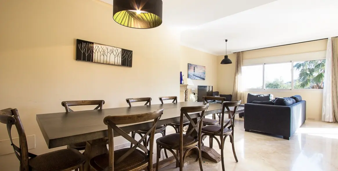 Sale of ground floor apartment in La Mairena 10