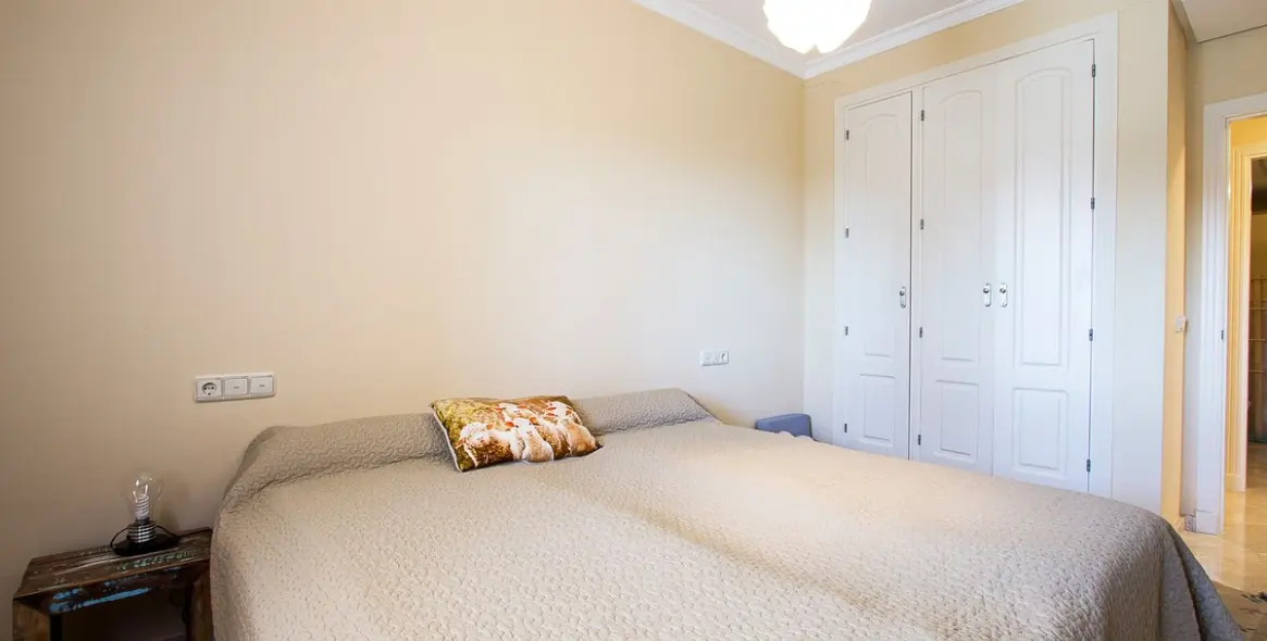 Продажа апартаментов на первом этаже в La Mairena 21