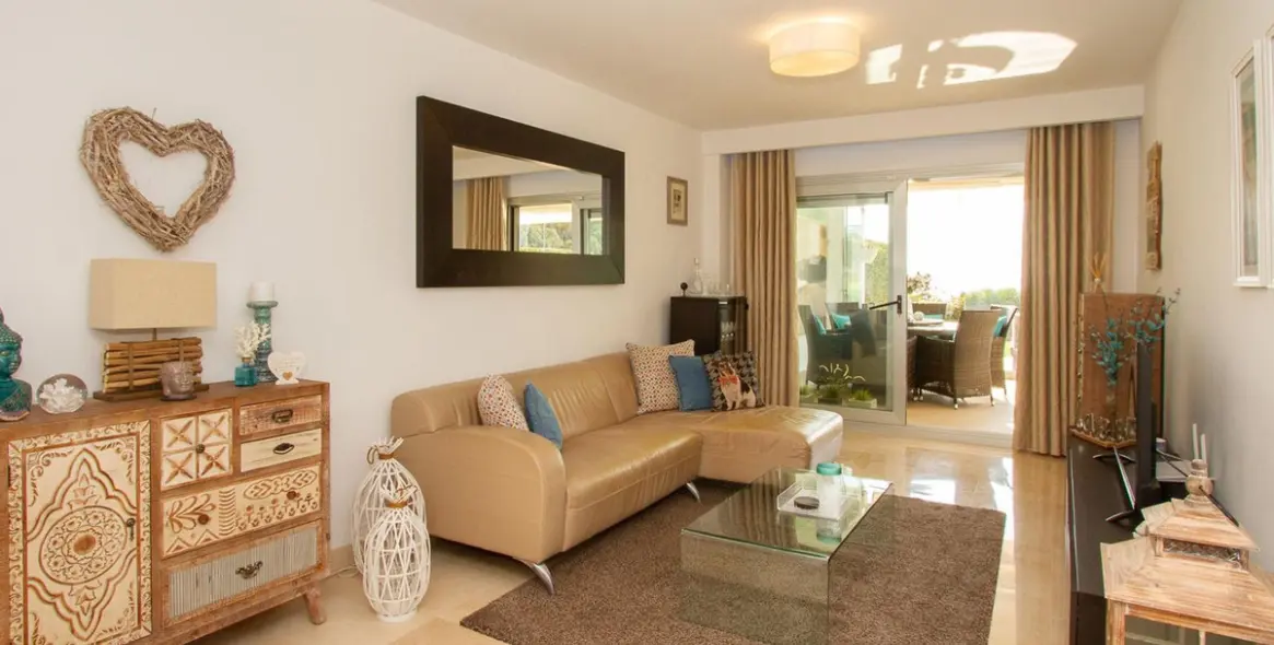 Sale of ground floor apartment in La Mairena 2