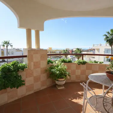 Venta de apartamento en planta media en Arroyo de la Miel