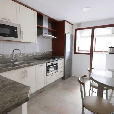 Venta de apartamento en planta media en Arroyo de la Miel