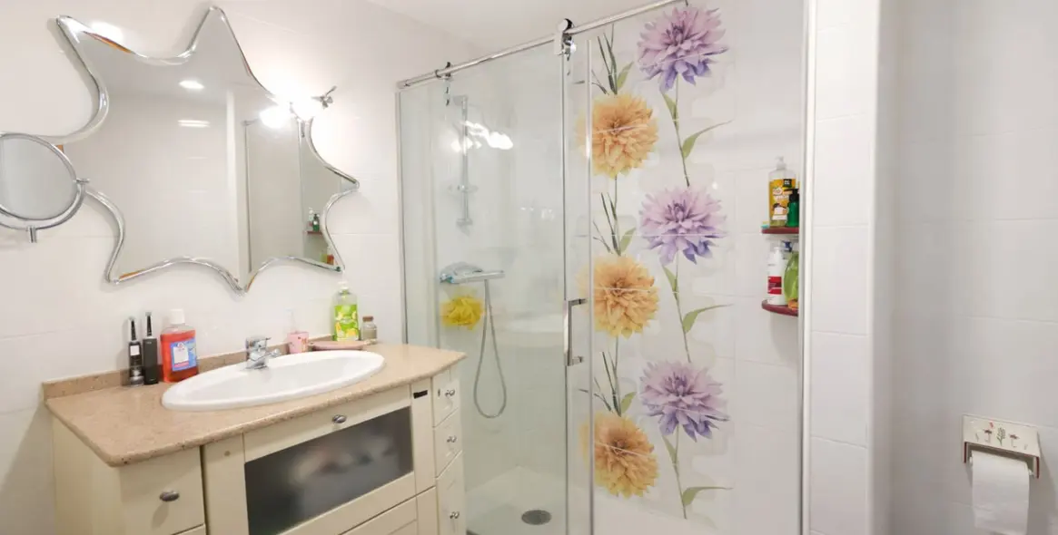 Venta de apartamento en planta media en Arroyo de la Miel 17