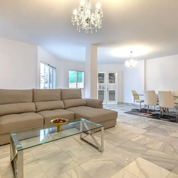 Sale of townhouse in Nueva Andalucía