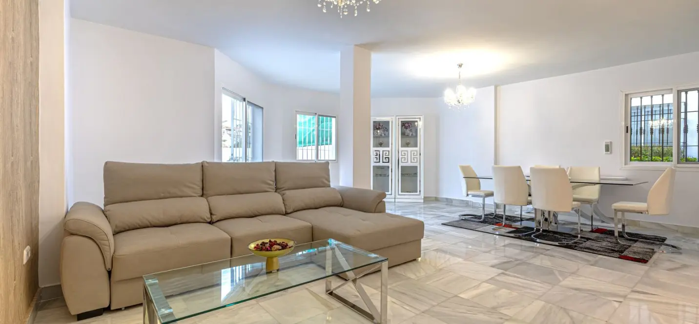 Sale of townhouse in Nueva Andalucía 1