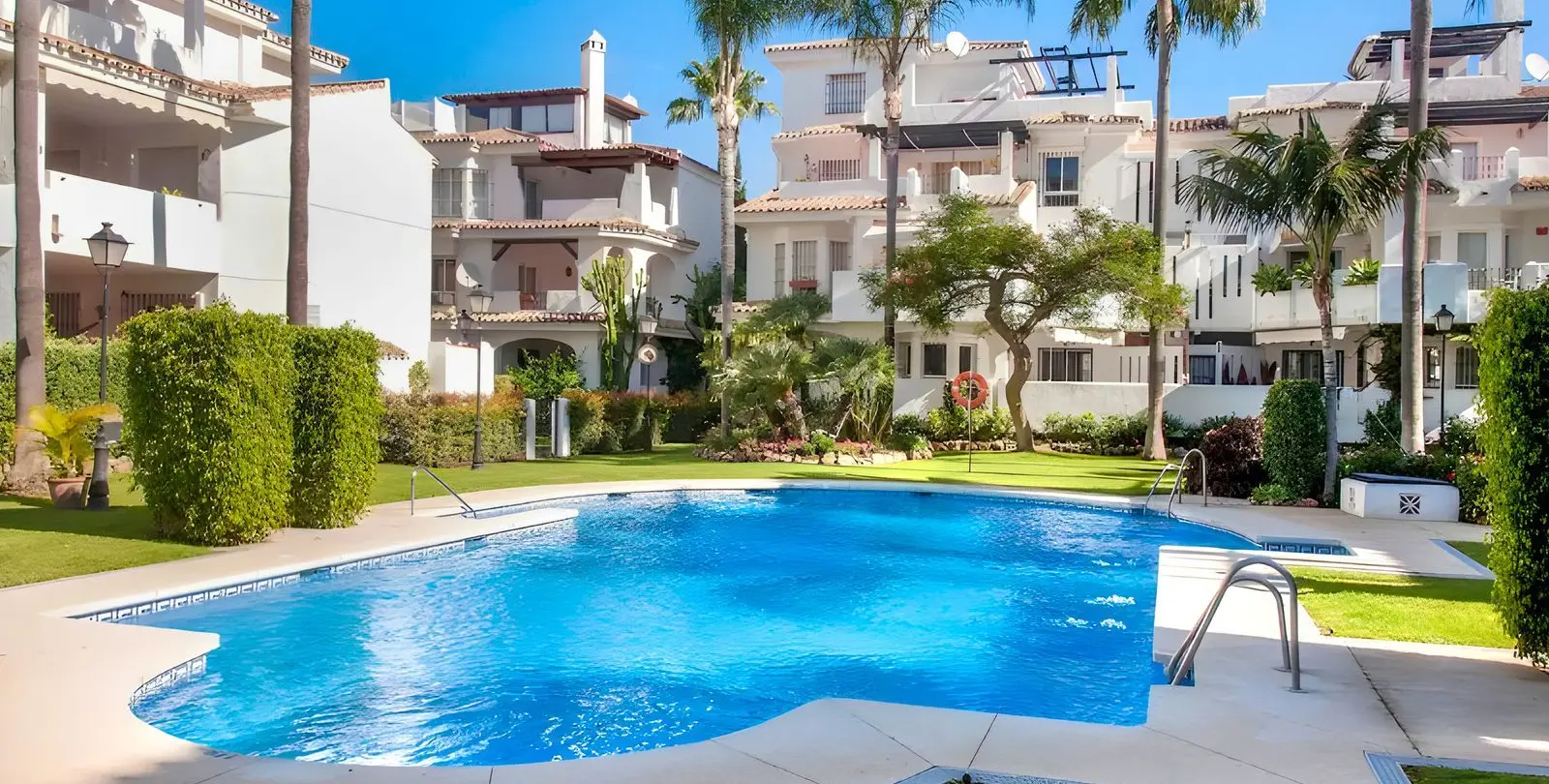 Sale of townhouse in Nueva Andalucía 5