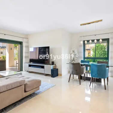 Sale of ground floor apartment in Los Arqueros