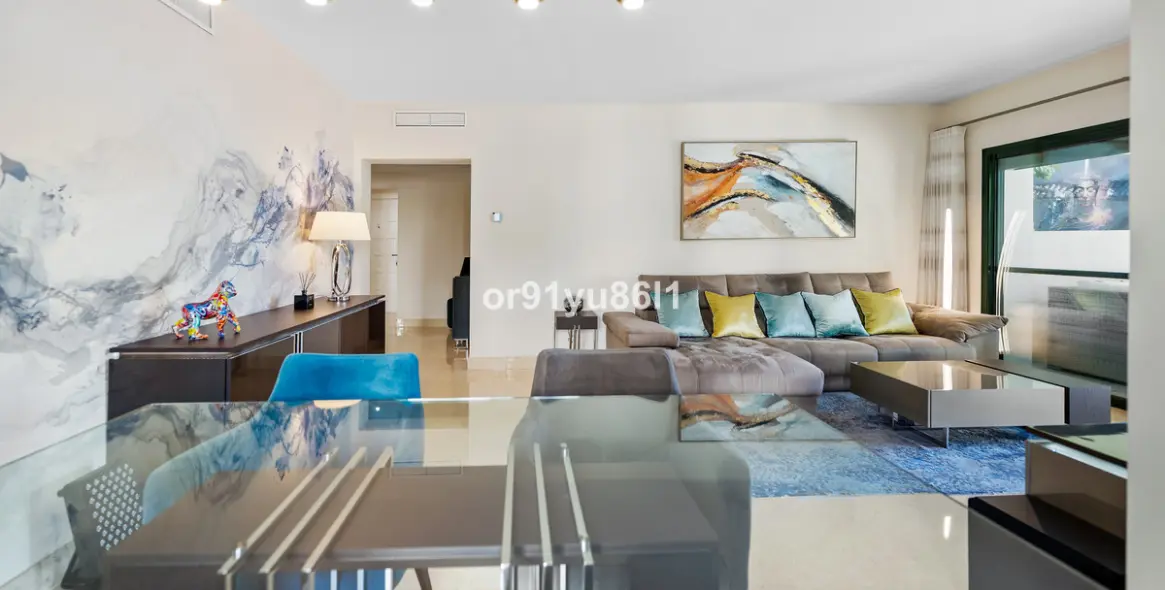 Sale of ground floor apartment in Los Arqueros 7