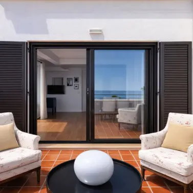 Venta de apartamento en planta baja en Casares Playa