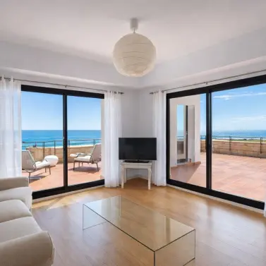 Venta de apartamento en planta baja en Casares Playa
