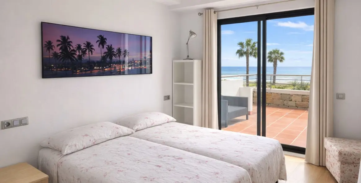 Venta de apartamento en planta baja en Casares Playa 6