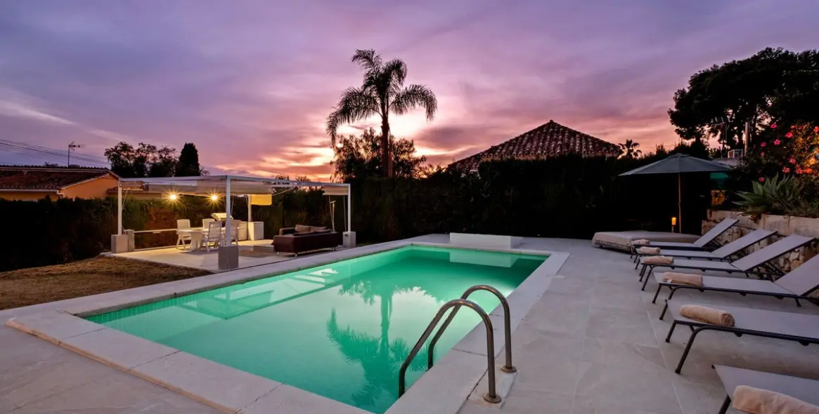 Venta de villa independiente en Marbella 1