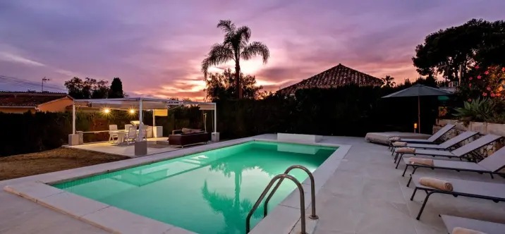 Venta de villa independiente en Marbella 0