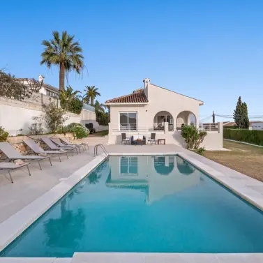 Venta de villa independiente en Marbella