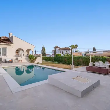 Venta de villa independiente en Marbella